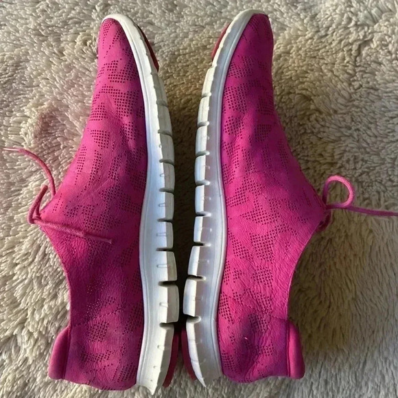 Cole Haan Fuschia ZERØGRAND Perforated Trainer size 8 - Picture 3 of 5